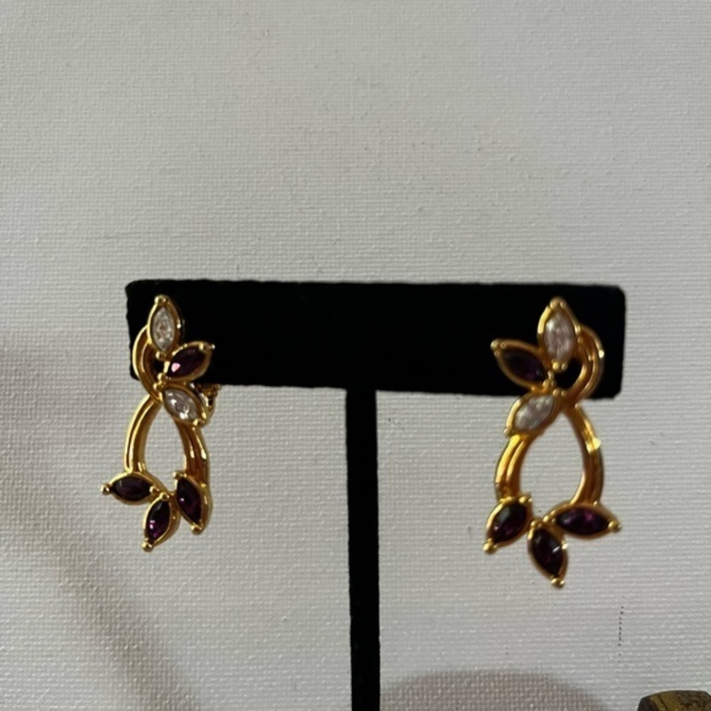 Elegant Gold and Purple Earrings clip on vintage